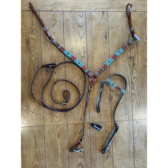 Showmen 3 piece Tack Set Beaded Brand NEW - Picture 1 of 11